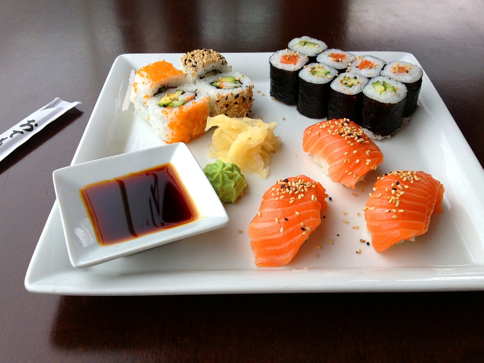 Sushi, Sashimi, Eat, Restaurant, Delicacy, Dine, Fish